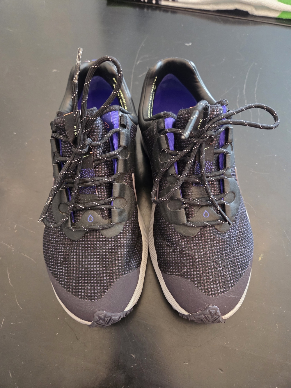Nike Zoom Winflo 8 Shield Size 6.5